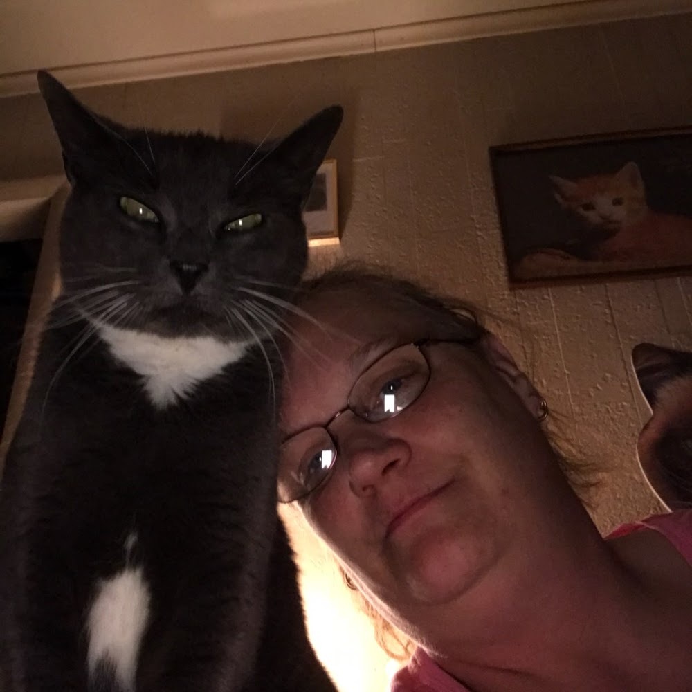 Meet your Posher, Louise